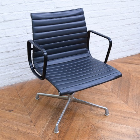 [ハーマンミラー Herman Miller / USA][チャールズ レイ イームズCharles & Ray Eames (1907-1978) / USA]アルミナムグループラウンジチェア　ヴィンテージフォースターレッグ