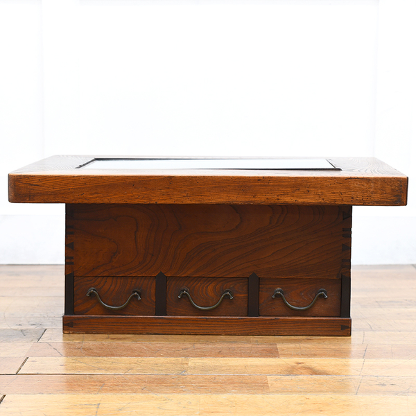 イズヤオンライン | 欅材 ガラス天板 関西火鉢テーブル