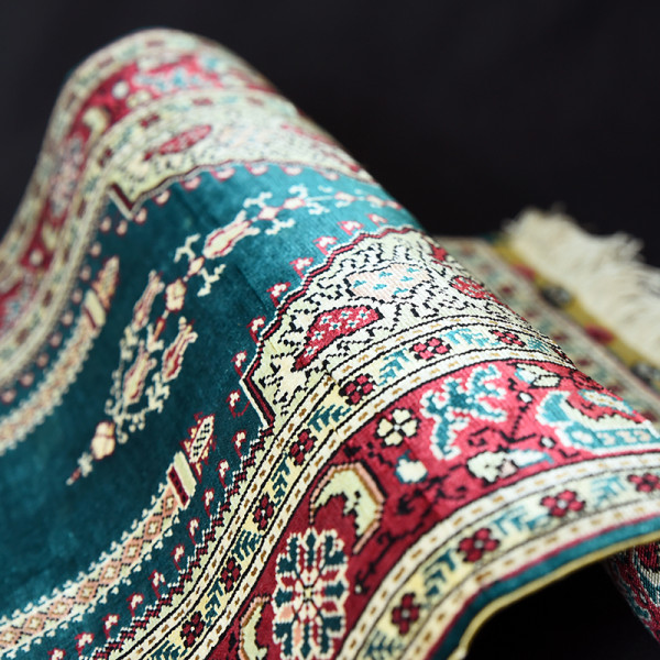 イズヤオンライン | シルク 手織り ペルシャ絨毯