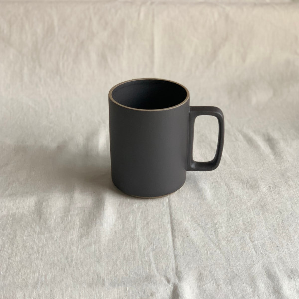 Mag cup ブラック HASAMI PORCELAIN